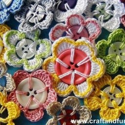 ​Обвязка пуговиц или как сделать простые пуговицы интересными