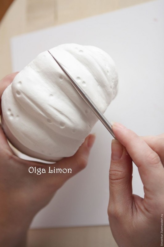 Создаем горшочек из глины «Тыква»