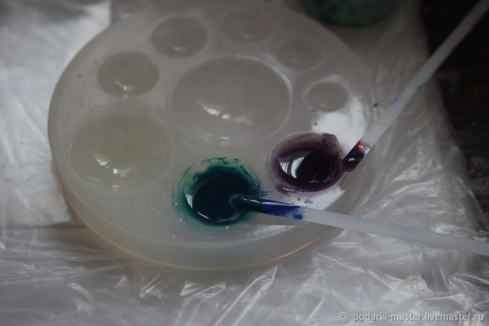 Создаем кулон "Кристаллы" из ультрафиолетовой смолы