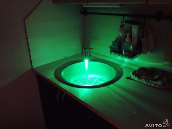 ​Раковина со светодиодной подсветкой