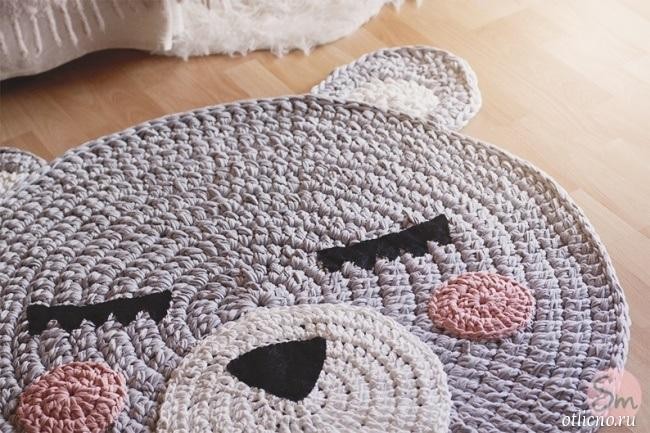 Уютный коврик для детской в виде мишки