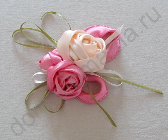 Чудесные розы из атласной ленты