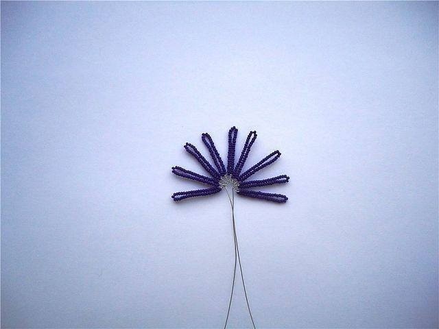 ​Колокольчик из бисера