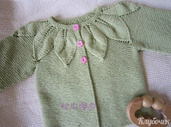 ​Очень красивая кокетка на спицах