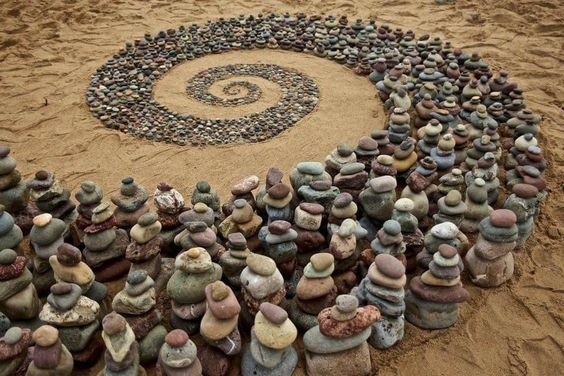 Невероятные скульптуры из камней