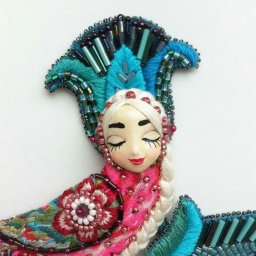 Мифические райские женщины-птицы в брошках