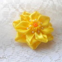 Изготовление лепесточка и вариант его применения: мастер-класс