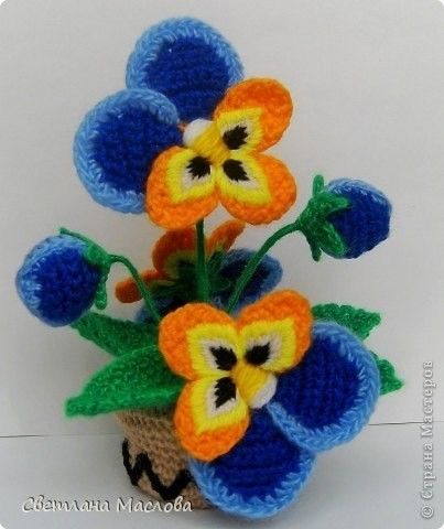 ​Красивые цветы крючком