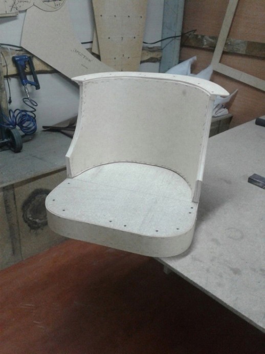 Самодельное кресло на ножках