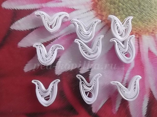 Ландыши в технике квиллинг: мастер-класс