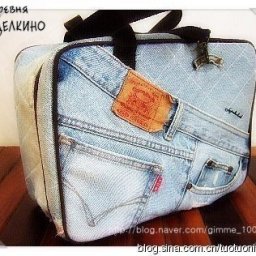 Вместительная сумка из старых джинсов