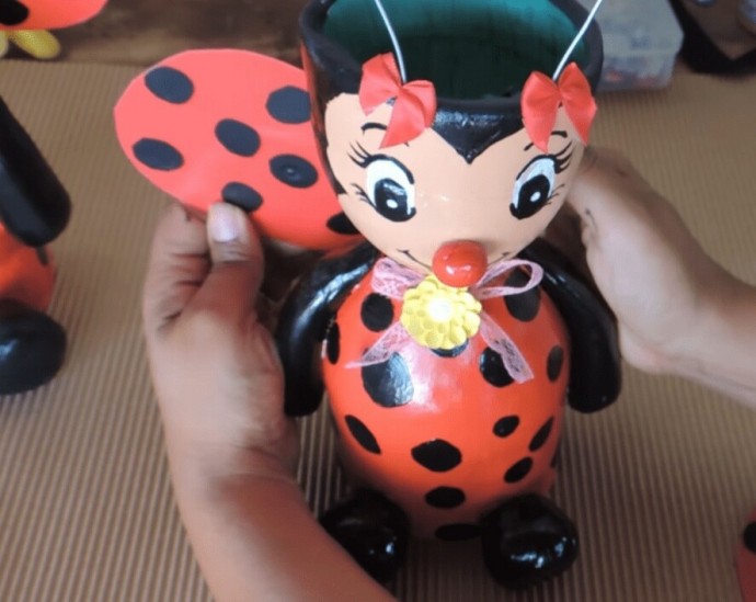 ​Букашки на даче, которым не страшен мороз