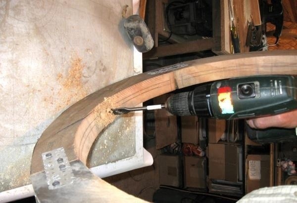 Декоративное колесо от телеги своими руками