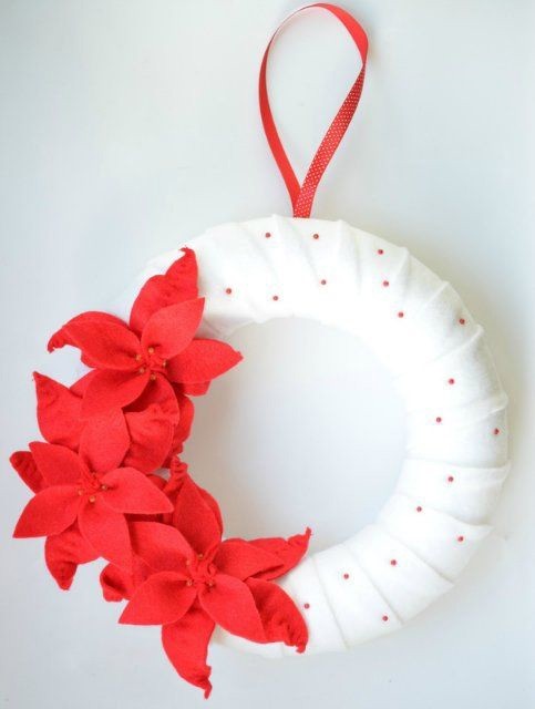 Рождественская пуансетия из фетра