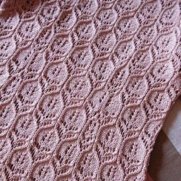 Волшебной красоты вязаное платье