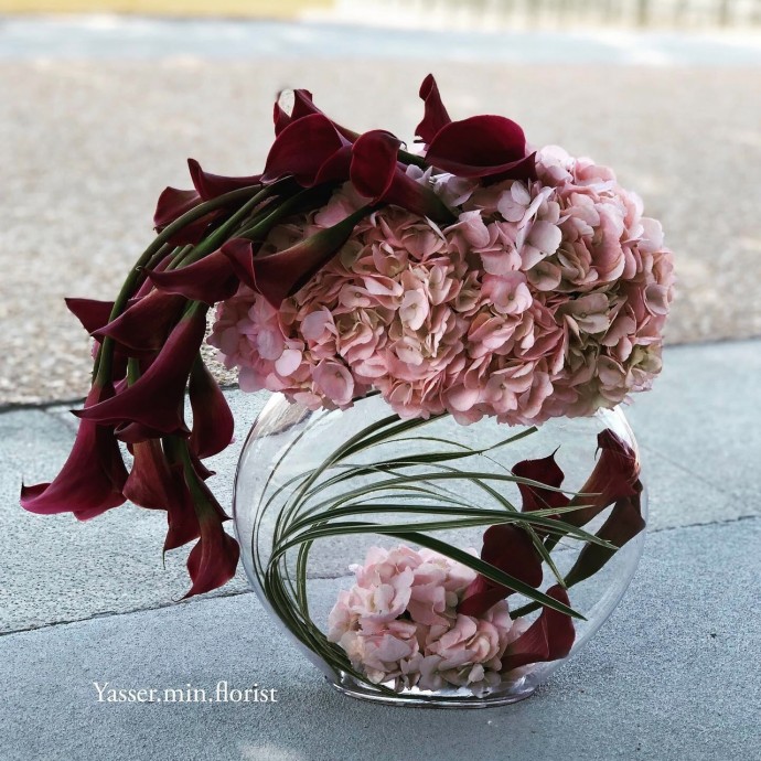 Великолепные букеты и цветочные композиции