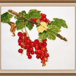 ​Вышиваем красную смородину