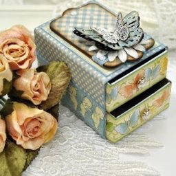 Из спичечных коробков