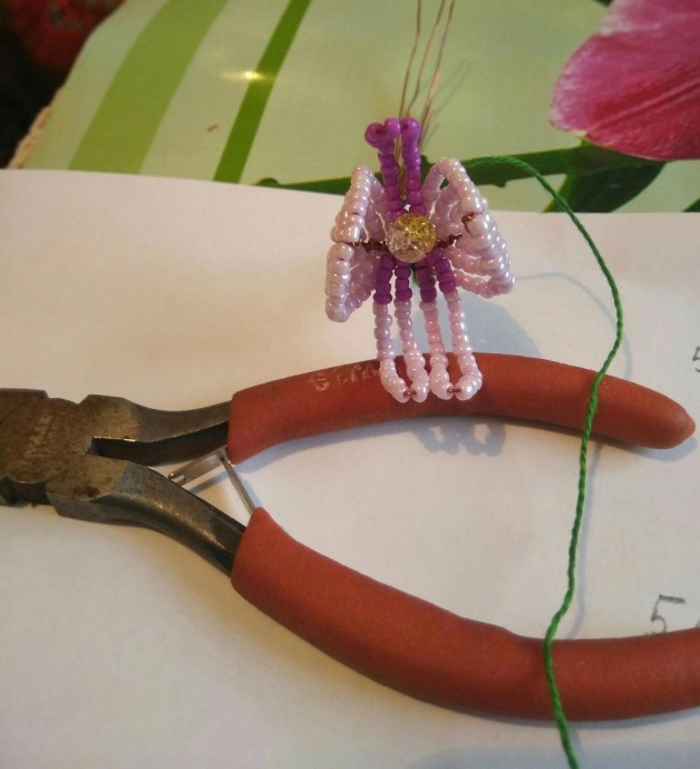 Чудесные орхидеи из бисера