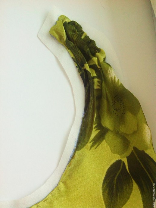 Шикарное колье "Утренняя роза"