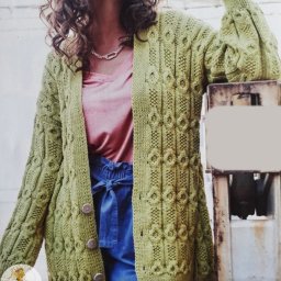 ​Кардиган с очень красивым узором