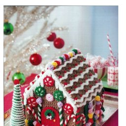 Вязаный пряничный домик