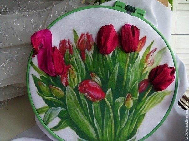 Вышивaем букет тюльпанов лентами: мастер-класс