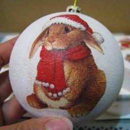 Декупаж новогодних шаров: зайка
