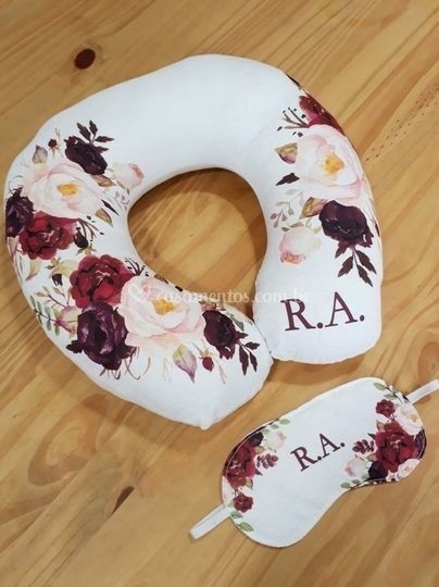 Подушечка под шею