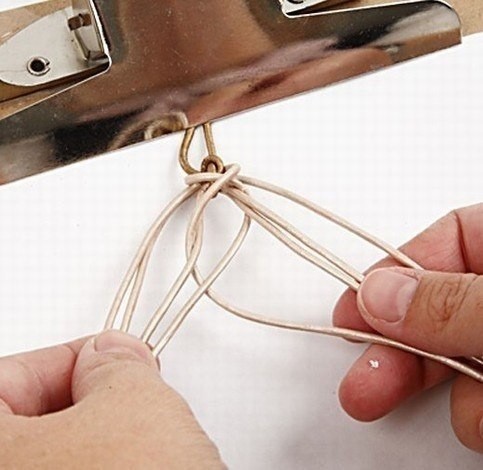 Мини-мастер-класс по плетению браслета