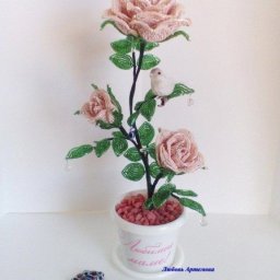 ​Роза из бисера "Сама нежность"