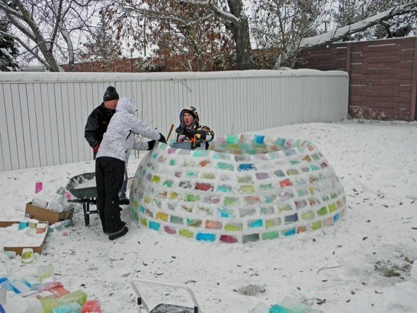 Домик из цветного льда для детей