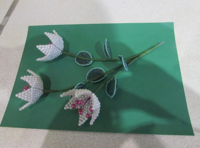 Цветочная композиция из бисера