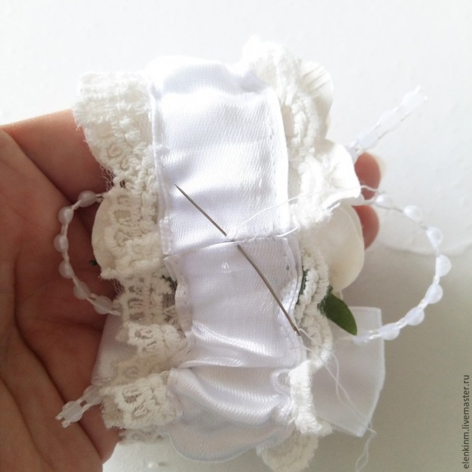 Кружевной браслет для подружки невесты: часть 2