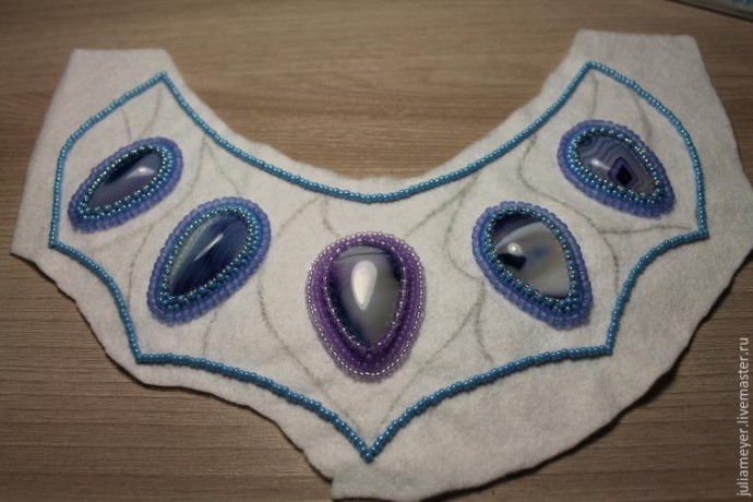 ​Вышиваем шикарное колье "Зазеркалье": часть 3
