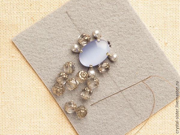 Рельеф и цветовой рефлекс: создаем изящные серьги за пару часов