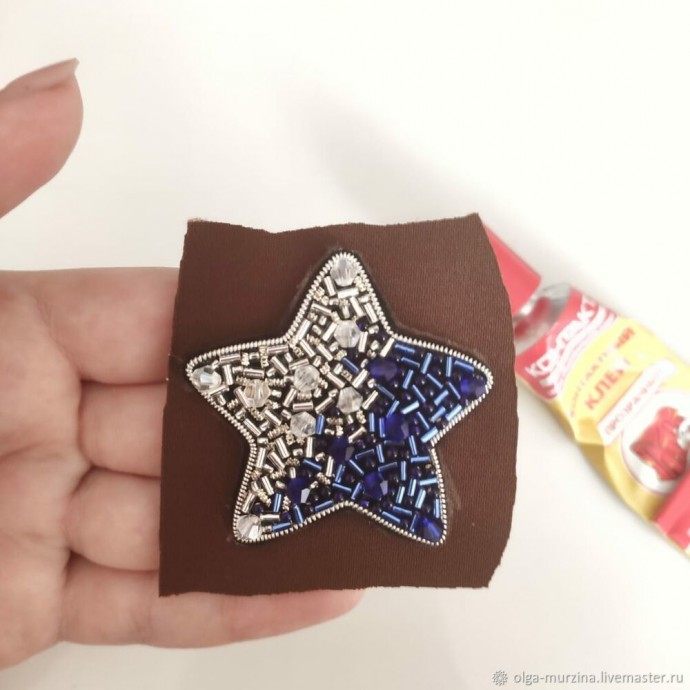 ​Делаем брошь из бисера звезду: часть 3