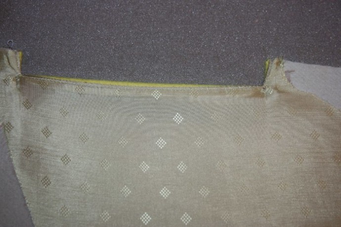 ​Карман в шве