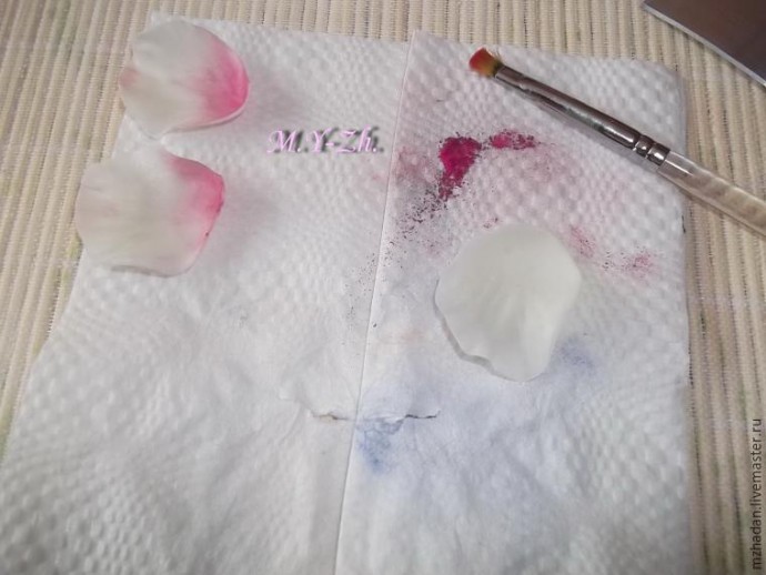 Лепим из полимерной глины гребень для волос с цветком мака: часть 2 Лепим из полимерной глины гребень для волос с цветком мака: часть 2