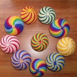 Вязаные мячики