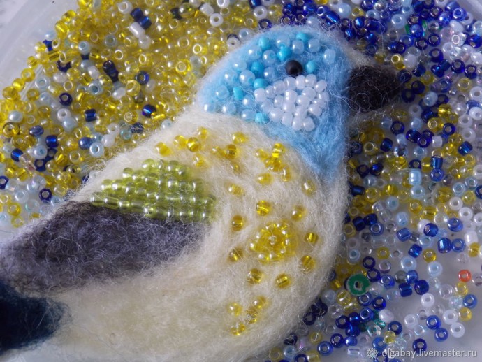 Делаем брошь "Синичка" из войлока и бисера: часть 2 Делаем брошь "Синичка" из войлока и бисера: часть 2