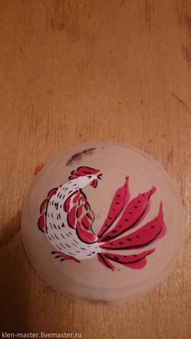 Расписываем деревянный медальон