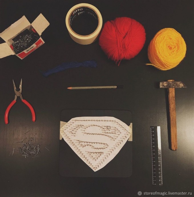 Познаём тонкости String Art на примере эмблемы Супермена