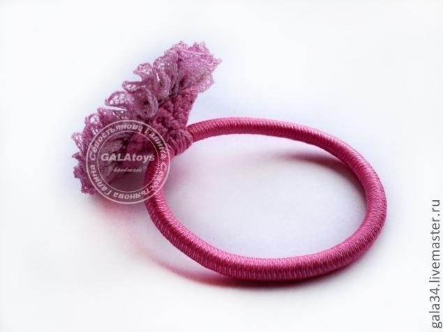 ​Мастерим заколочки или броши из натурального льна и кружева, с элементами декупажа