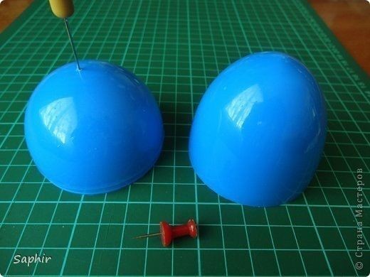 Ажурные яйца в технике квиллинг