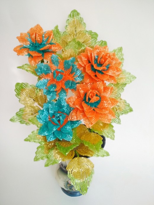 Цветочная композиция из бисера