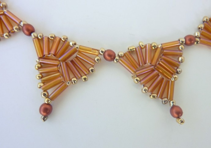 Колье и серьги из бисера и стекляруса Колье и серьги из бисера и стекляруса