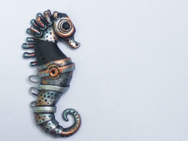 Лепим морского конька в стилистике биомеханика