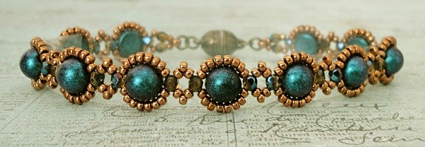 Простые украшения из бисера и бусин