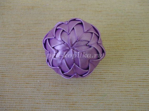 Фантазийный цветок из атласных лент: часть 2 Фантазийный цветок из атласных лент: часть 2